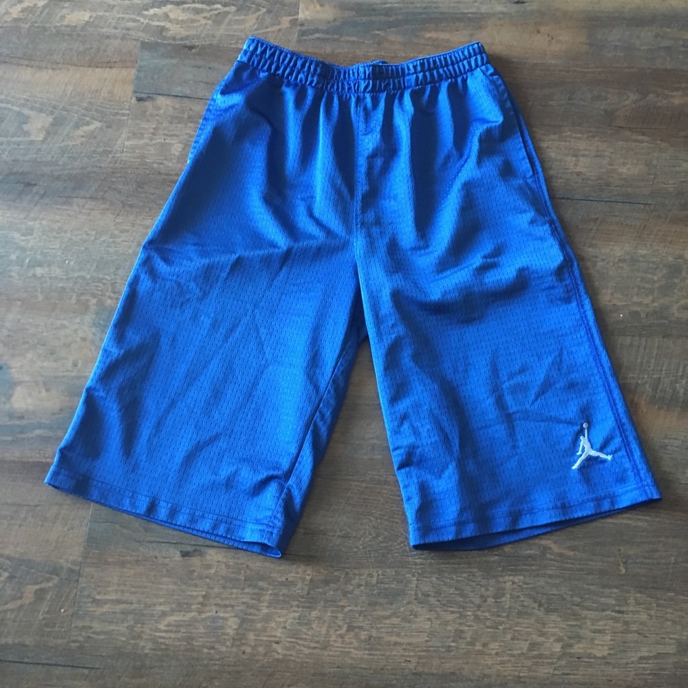 Nike air Jordan shorts boys XL blue
